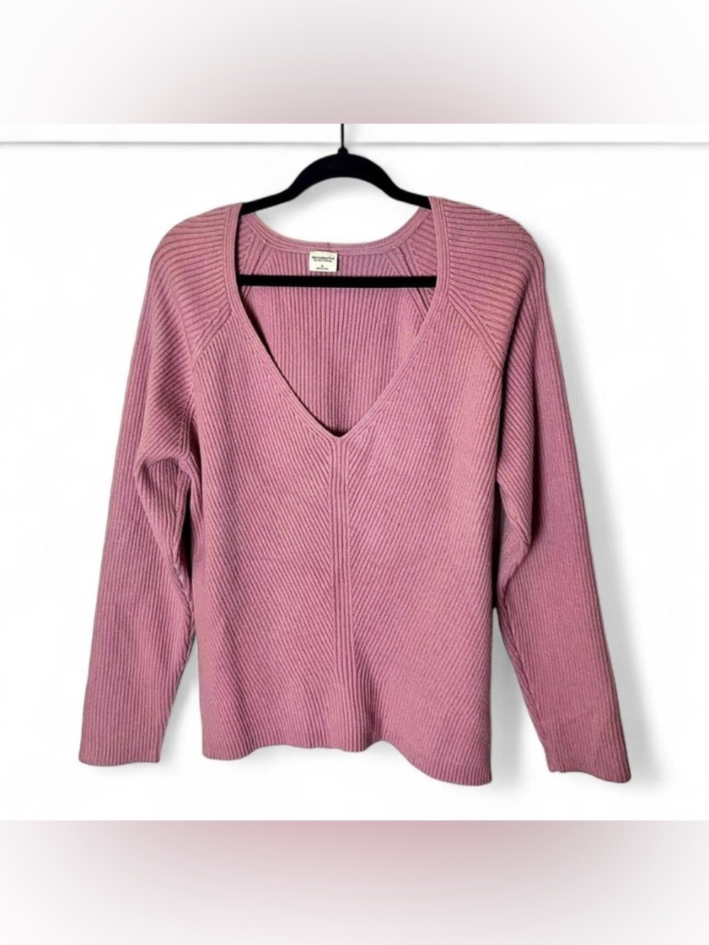 Abercrombie & Fitch Ribbed V-Neck Sweater - Dusty Rose Pink